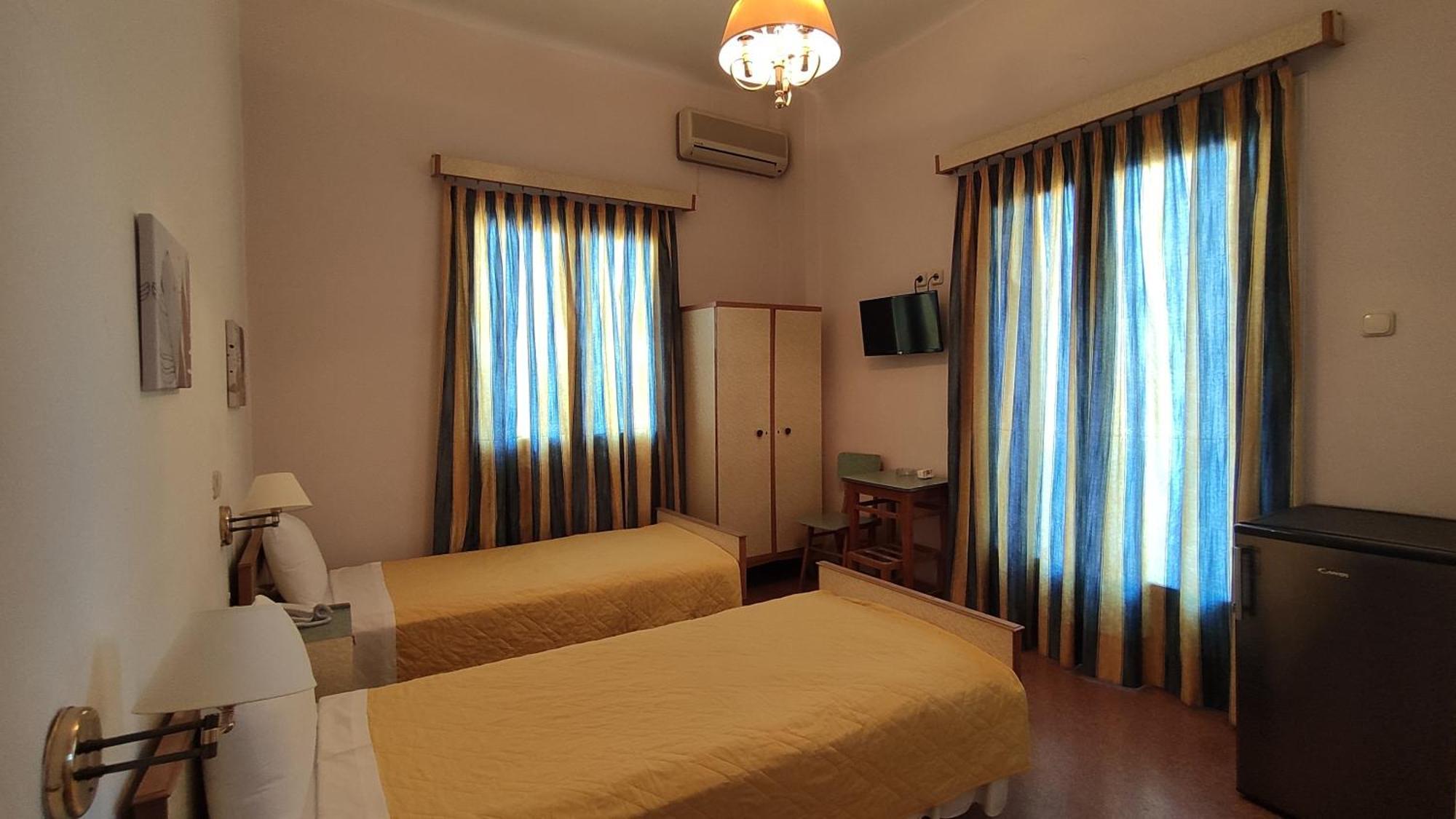 Hotel Epidavria Epidaurus Экстерьер фото